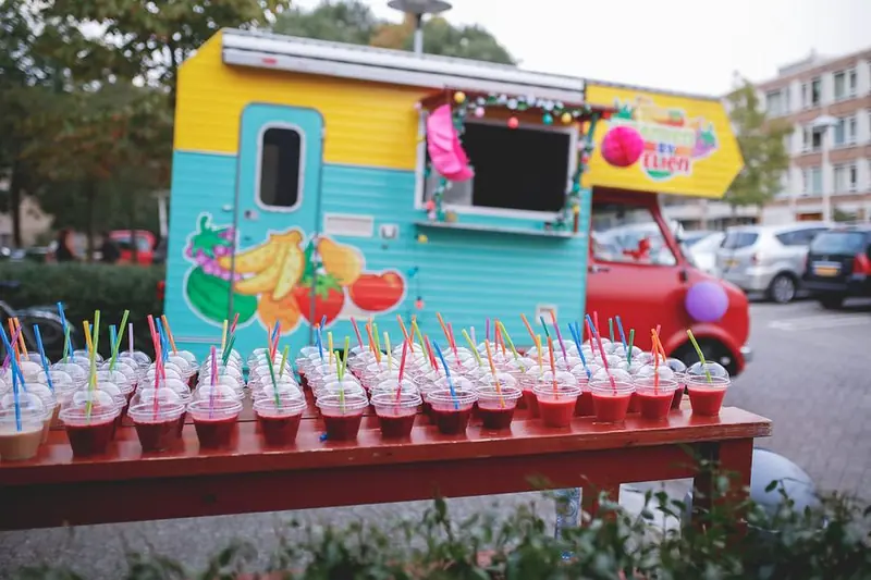 Vitamien by Elien, smoothiebar op wielen uit Flevoland, te huur via Feestkarhuren.nl