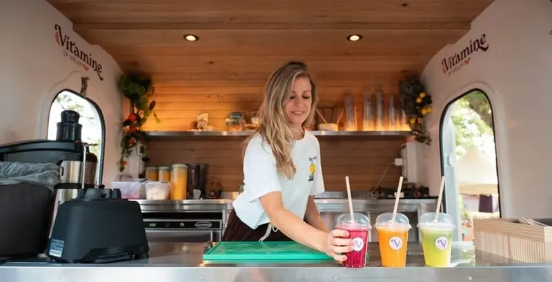 Vitamine Op Wielen, smoothiebar op wielen uit Noord-Brabant, te huur via Feestkarhuren.nl