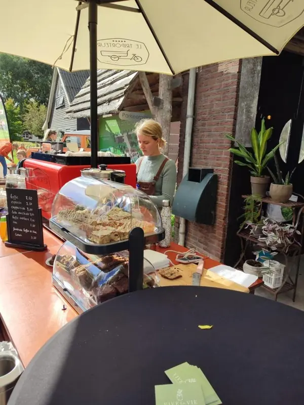 Vive la Vie barista bakfiets, koffiebar op wielen uit Utrecht, te huur via Feestkarhuren.nl