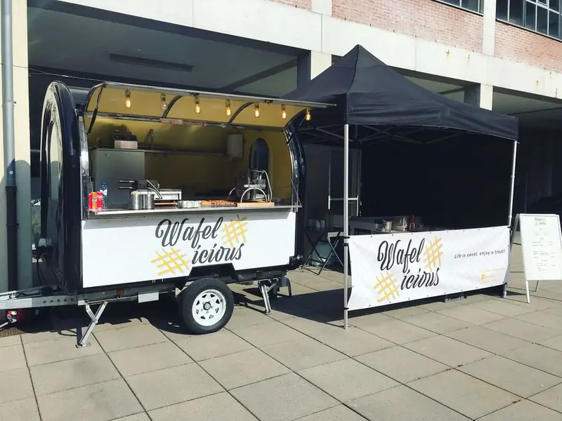 Wafelicious, foodtruck voor zoete lekkernijen uit Antwerpen, te huur via Feestkarhuren.nl