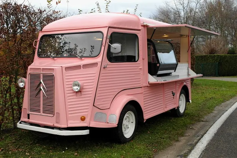 Wafels en Zo, foodtruck voor zoete lekkernijen uit Antwerpen, te huur via Feestkarhuren.nl