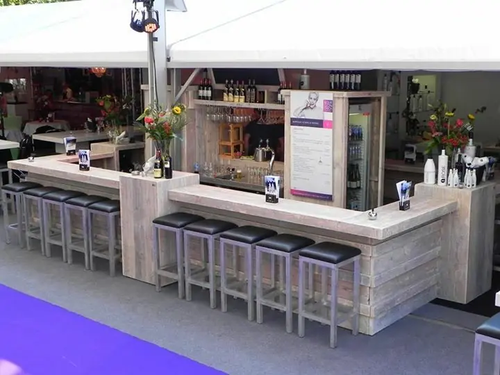 Wijnbar XL, koffiebar op wielen, te huur via Feestkarhuren.nl