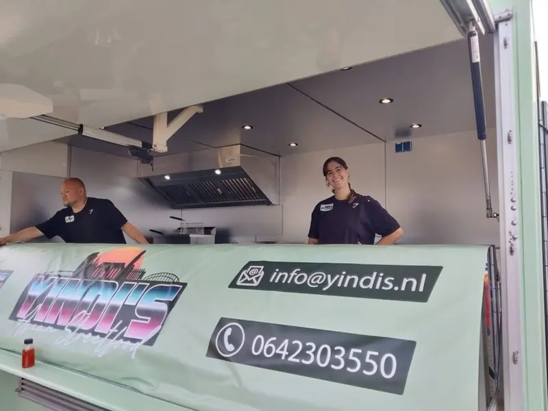 Yindi’s Asian Streetfood, Aziatische foodtruck uit Overijssel, te huur via Feestkarhuren.nl