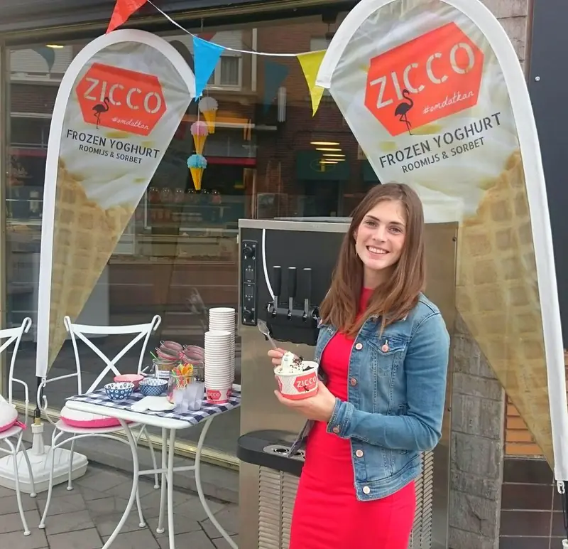 ZICCO ijsmachine, ijsfoodtruck uit Antwerpen, te huur via Feestkarhuren.nl